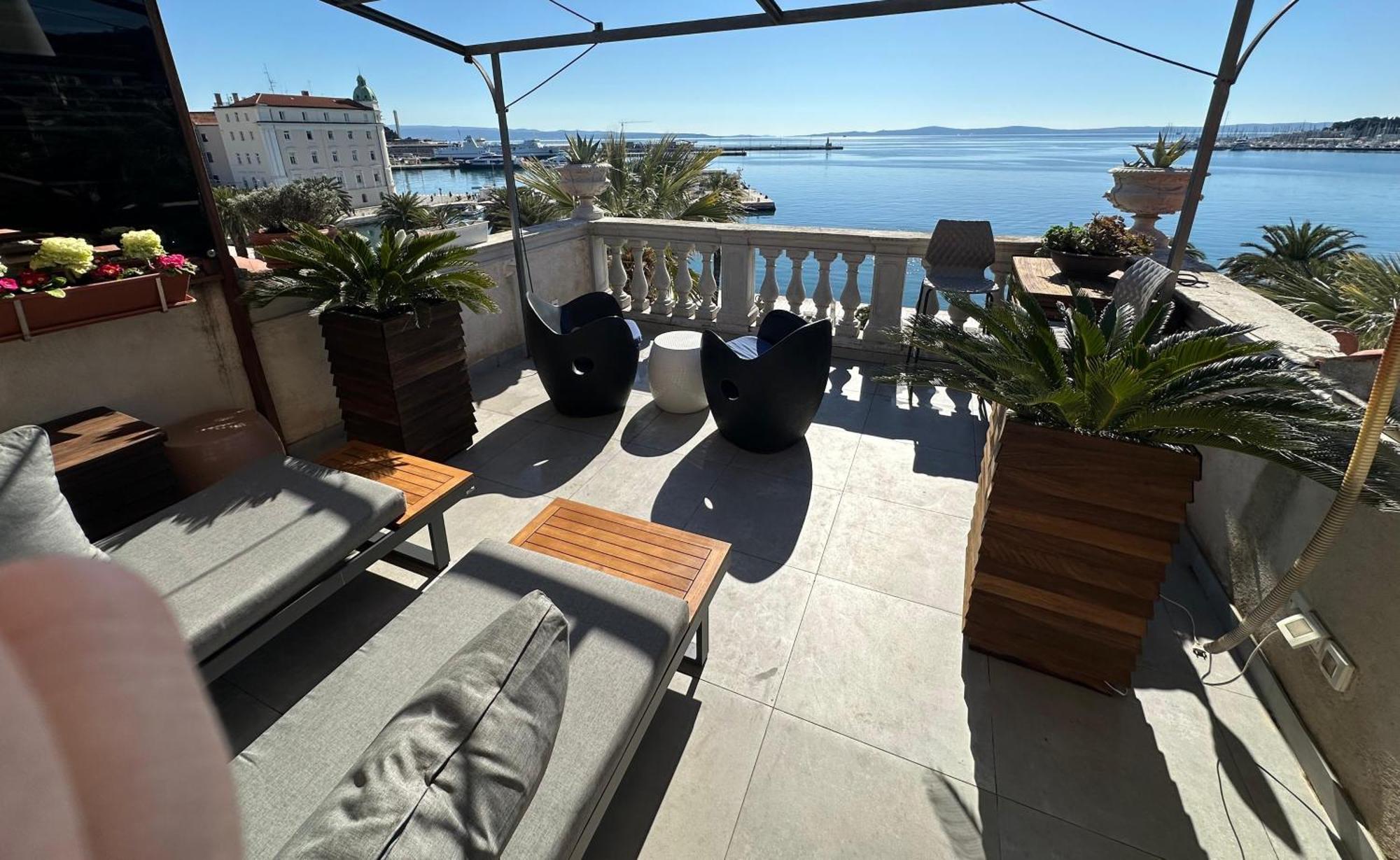 Riva Luxury Suites Сплит Екстериор снимка