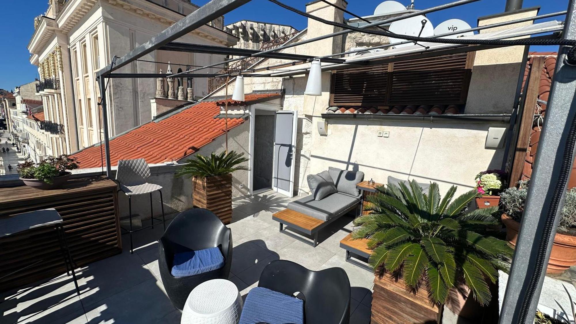 Riva Luxury Suites Сплит Екстериор снимка